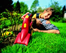 Wolf Accu Edging Shears in Action