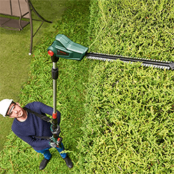 Extra image of Bosch HedgePole 18 Cordless Hedge Trimmer