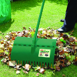 Bosmere Rake and Grab Leaf Collector