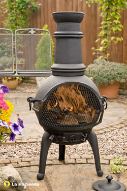 56016MB Sierra Black Medium Cast Iron Chimenea Fireplace with Grill