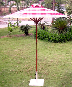 Red Check Hardwood Garden Parasol - 1.8m