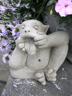Gurning Gargoyle Stone Garden Ornament Statue