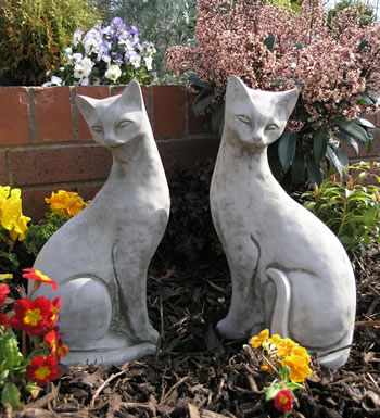 Image of Pair of Siamese Cats Garden Ornaments