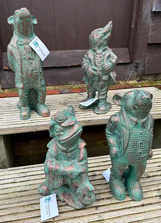 Image of Wind in the Willows Riverbank Set - Cast Aluminium