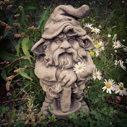 Small Image of Gnome with Axe Stone