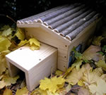 Snug Hedgehog House with Hazel Roof - HOG3