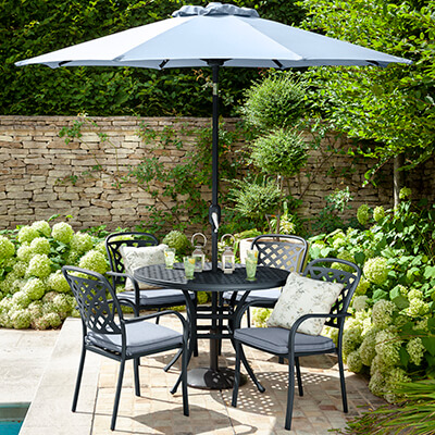 Cast Aluminium Garden Furniture, Outdoor Metal Table And Chairs Uk