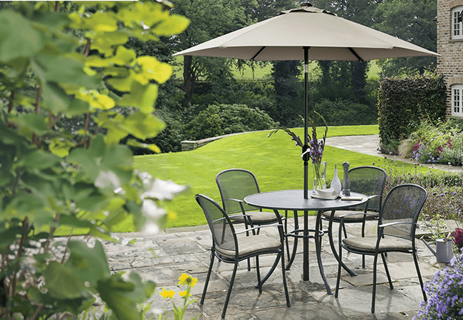 Image of Kettler Caredo 4 Seater Round Dining Set with Parasol in Stone Check