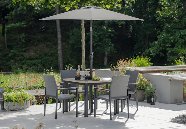 Image of LG Venice 4 Seat Stacking Dining Set with 2.5m Parasol