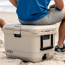 Extra image of Coleman Pro 45QT Cool Box