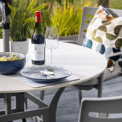 Extra image of Hartman Lyra 4 Seater Dining Set in Crimini / Moon