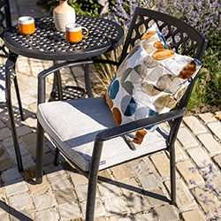Extra image of Hartman Avebury Bistro Set in Bronze / Oatmeal