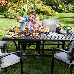 Small Image of Jamie Oliver 6 Seat Feastable Set in Riven / Pewter