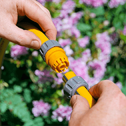 Extra image of Hozelock Hose Repair Connector - 2100