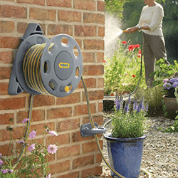 Extra image of Hozelock Wall Mounted Reel with 30m Capacity - 2420