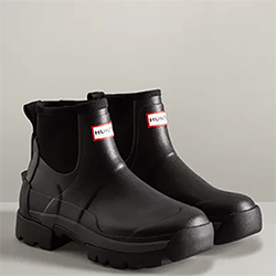 Extra image of Hunter Women's Balmoral Field Hybrid Chelsea Boots - Black - UK 6