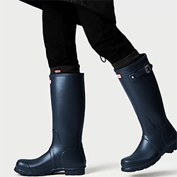Small Image of Men's Original Tall Hunter Boots in Navy - UK 9