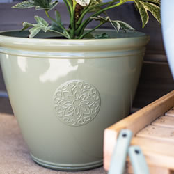 Extra image of Kelkay Plant Avenue Trad. Collection Small Eden Emblem Pot in Green
