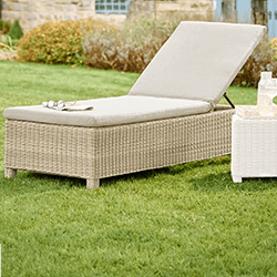 Small Image of Kettler Palma Signature Lounger in Oyster