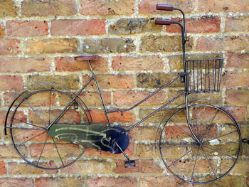 Image of Large (97cm Long) Metal Ladies Retro Bicycle Metal Wall Or Garden Art
