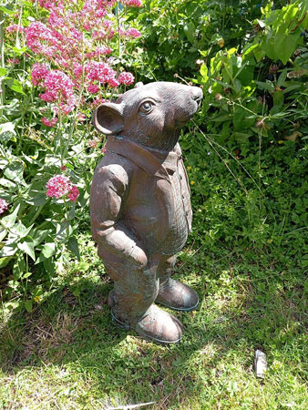 Image of Wind in the Willows Garden Sculpture of Ratty- 54cm