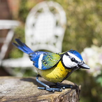 Extra image of 6 Assorted British Birds Garden Ornaments