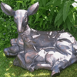 Extra image of Large Doe and Baby Fawn Resin Garden Sculpture