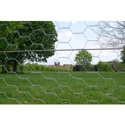 Extra image of 50m Long, 90cm Tall Roll Of Galvanised Chicken Wire Mesh - 25mm Mesh Size