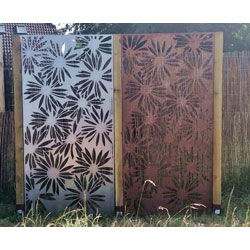 Extra image of Daisies Design 2mm Steel Rustic Metal Screen, 1.8m tall